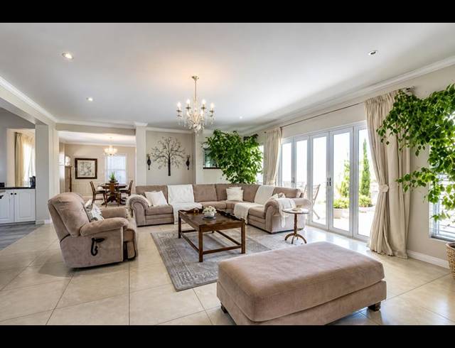3 BEDROOM HOUSE FOR SALE IN PORT OWEN